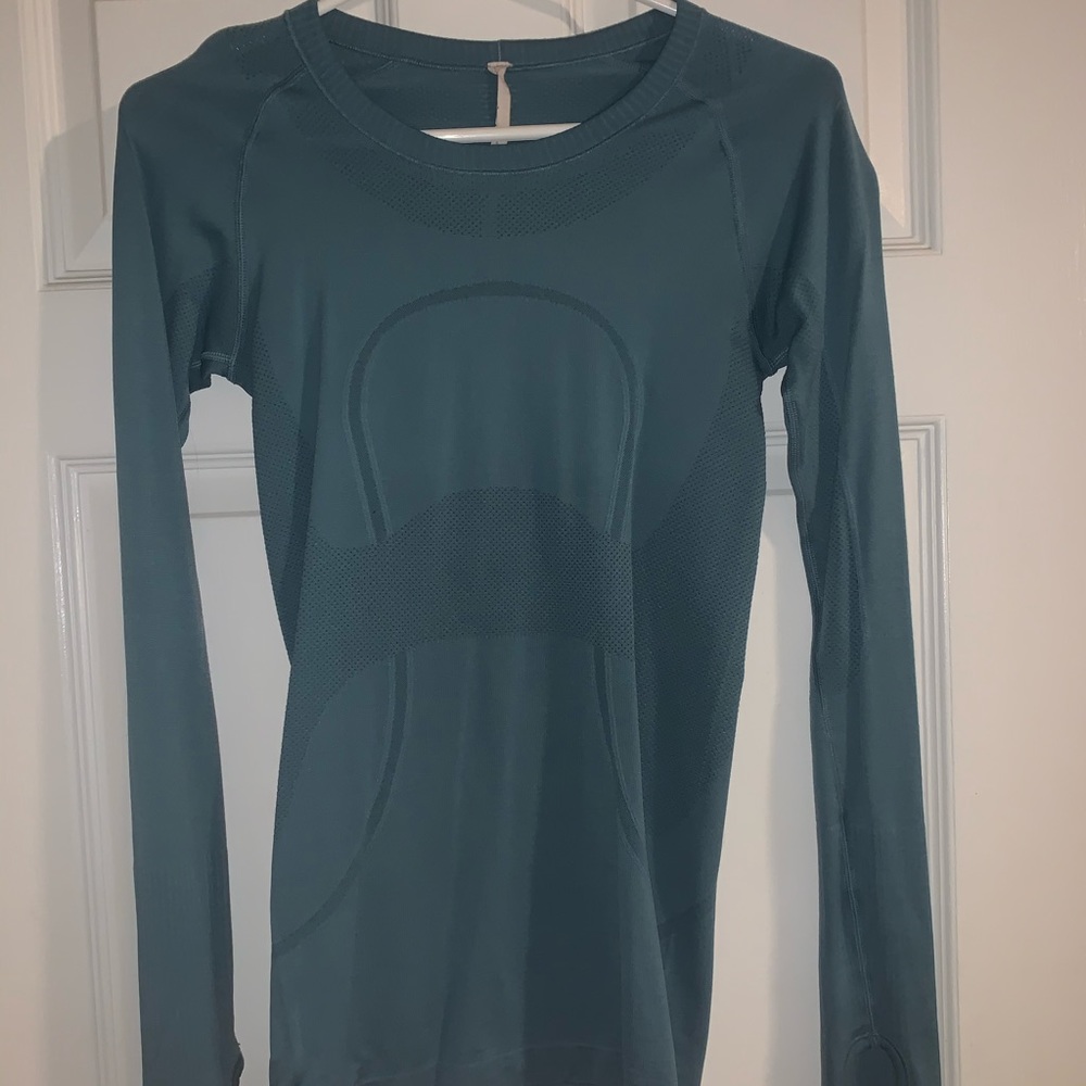 Lulu Lemon Swiftly Tech Long Sleeve Crew